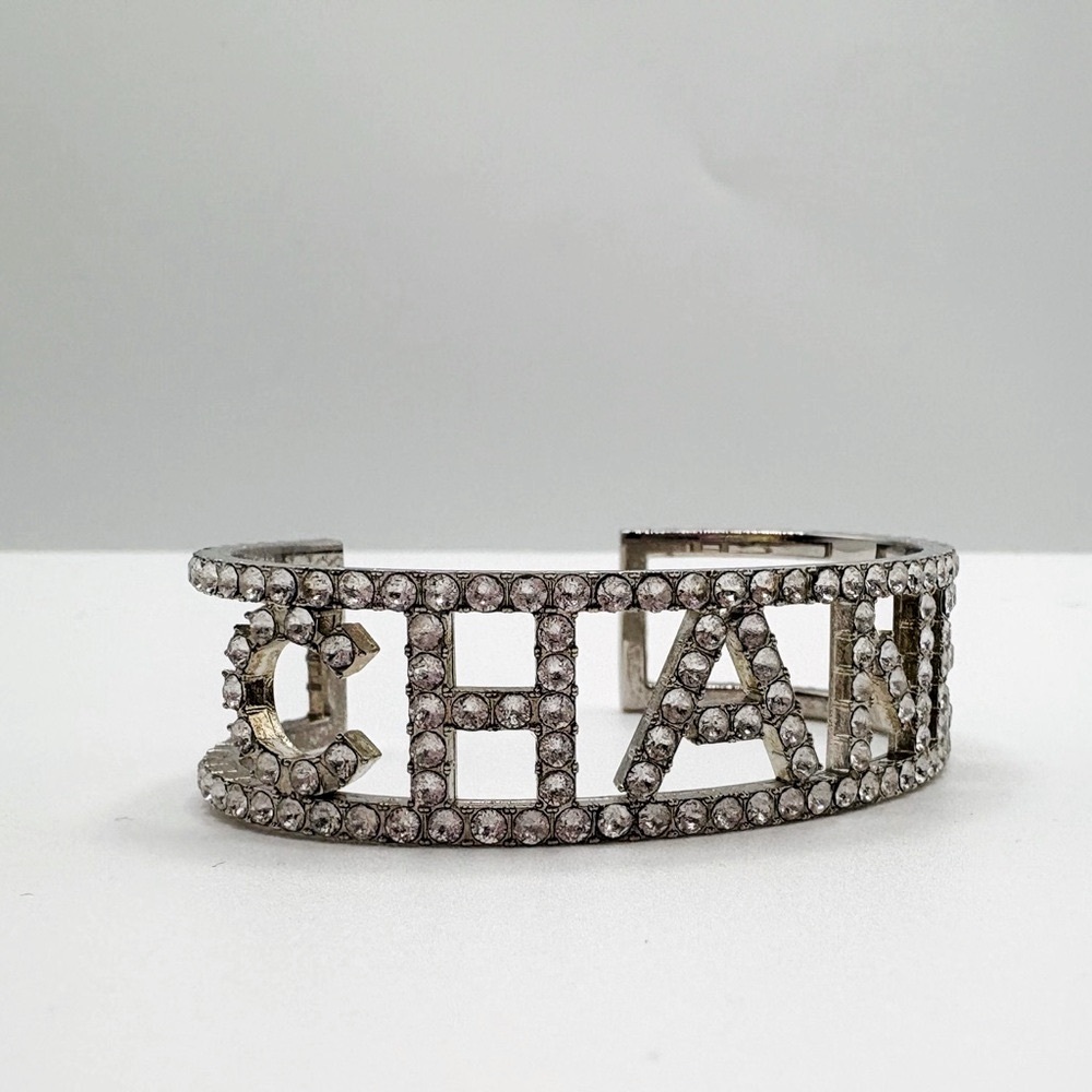 Chanel Silver Cuff Bracelet - Authentic - Picture 5 of 6